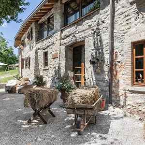 Cascina Mirandola , Como Italia