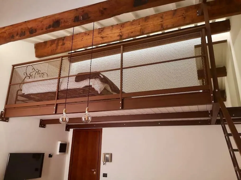 Apartment Maison Vittoria Verona Italy
